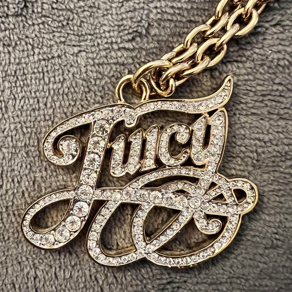 Vintage JUICY COUTURE Gold / Rhinestone chunky nameplate necklace.